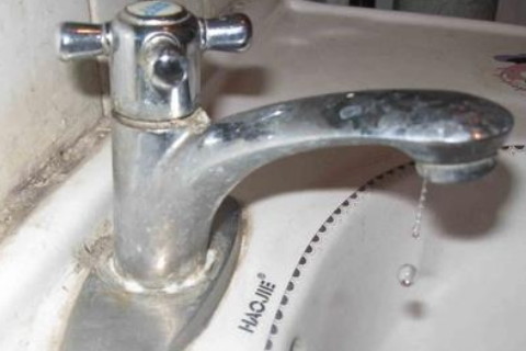 梦见水龙头漏水
