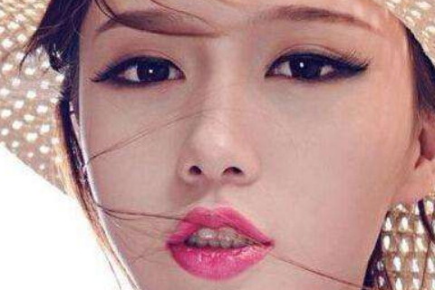 天生有贵人运的女人面相分析