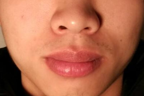 嘴唇厚的男人性格特点