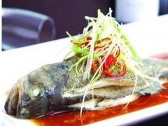 梦见吃鱼吃肉