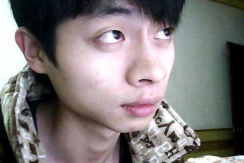 眼睛大而凸的男人面相