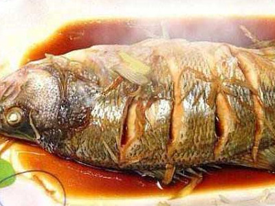 梦见牛吃鱼