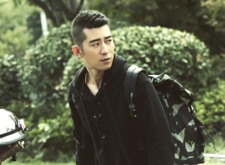 背上有痣的男人运势 男生背部有痣解析