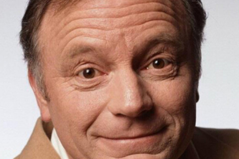 两条抬头纹面相图解男 抬头纹有什么寓意