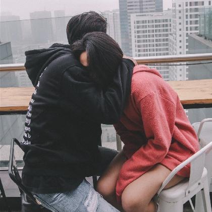 梦见被别人看到屁股是什么意思