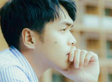 手相左右手都看吗,手相两边都看吗