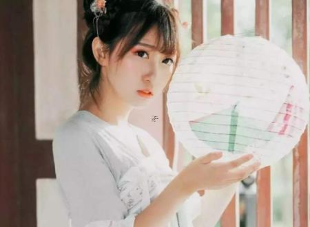 右手中指什么含义,右手中指手相代表什么