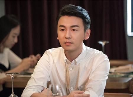 眉中藏痣是什么意思 是什么命