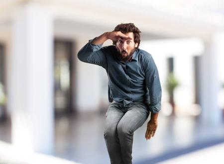 生活中比较沉稳的人面相特征,沉稳的人有什么缺点